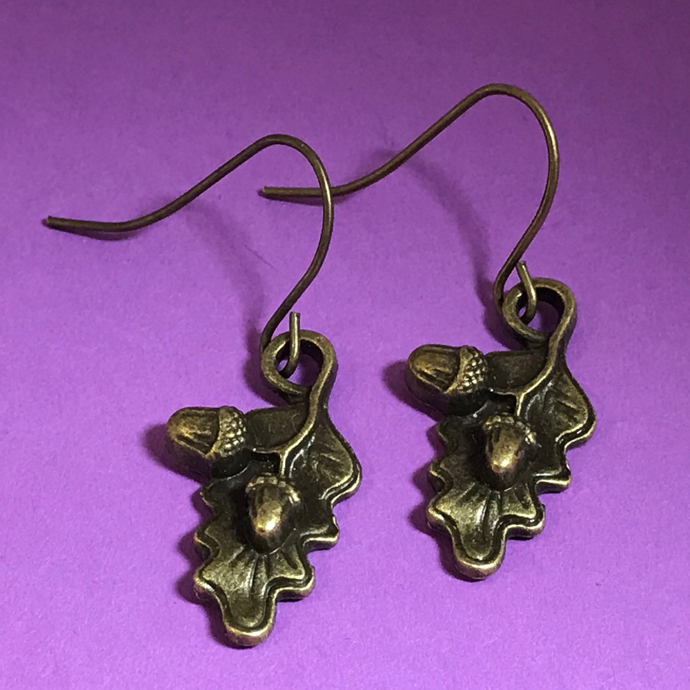 Leaf with Acorns Bronze Tone Earrings 0244
